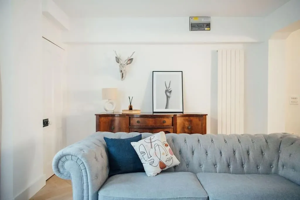 Stunning 4 Bedroom Victorian House 브라이턴 펜션