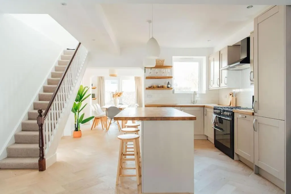 Stunning 4 Bedroom Victorian House 브라이턴