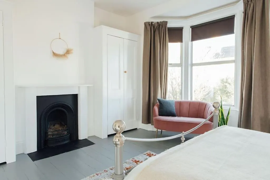 펜션 Stunning 4 Bedroom Victorian House 브라이턴